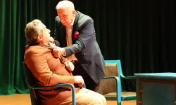 Sakarya'da 'Aşk Eski Bir Yalan'a seyirciden tam not