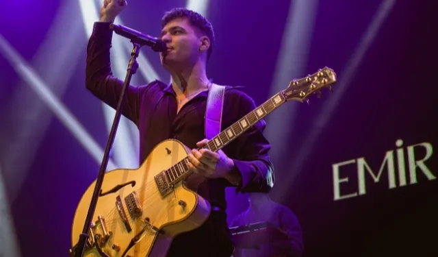 Emir Can İğrek'ten 'alternatif pop' yorumu