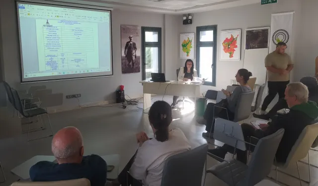 Efes Selçuklu üreticilere toprak analizi desteği