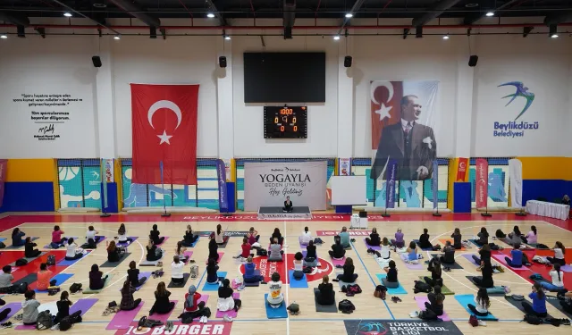 İstanbul Beylikdüzü'nde 'Yogayla Beden Uyanışı' etkinliği